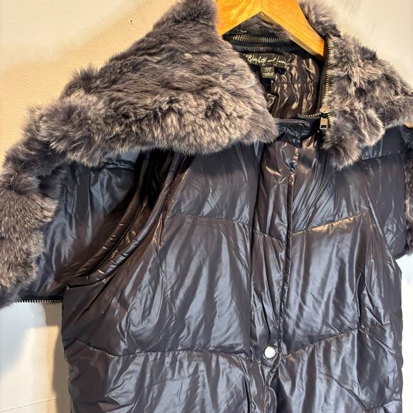 Elizabeth and James Gray Down Filled Vest with Rabbit Hair Hood - size Medium - Picture 2 of 8